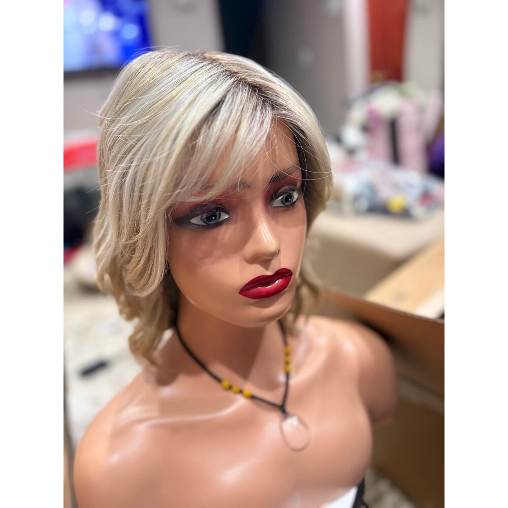 Belletress Lux SE โDonnaโ wig in color Biscotti Cream lux synthetic handtied cap
